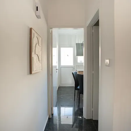 Ervin Lighthouse Duplex 2br, Faros Paphos