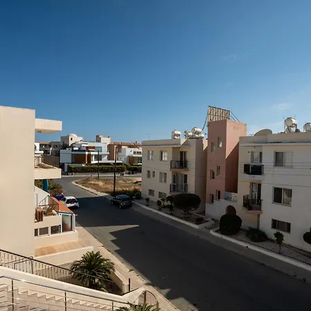 Ervin Lighthouse Duplex 2br, Faros Apartmán